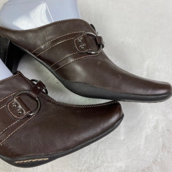 A2‎ AEROSOLES Women’s 2 Snapezoid Mules, size 9M - Picture 8 of 13